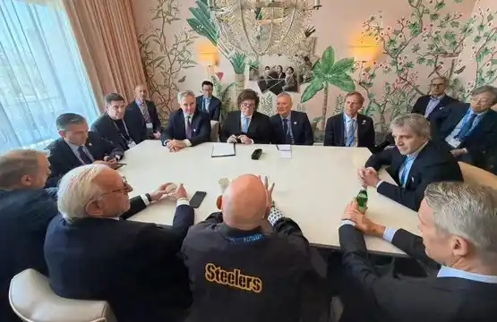Durante el encuentro el mandatario expuso las oportunidades de inversión que ofrece el país en sectores estratégicos.