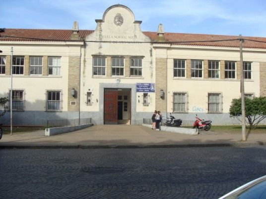 Tandil: Amenaza de bomba en la Escuela Normal