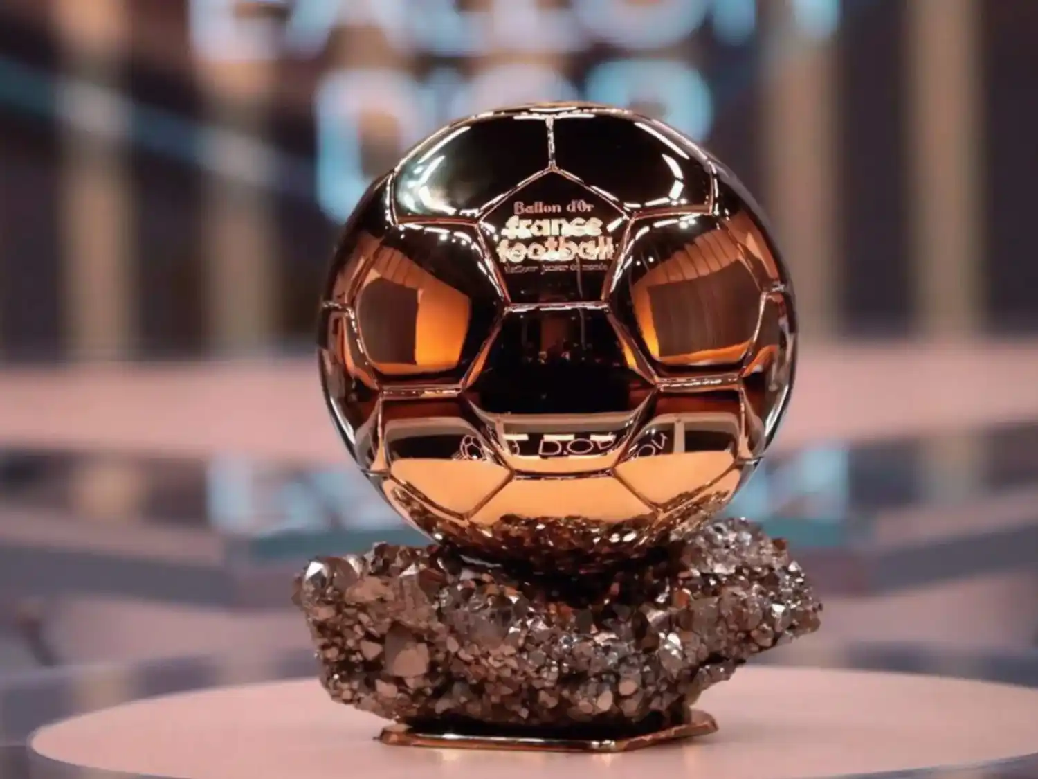 Mac Allister y Lautaro Martínez, nominados al Balón de Oro 2025