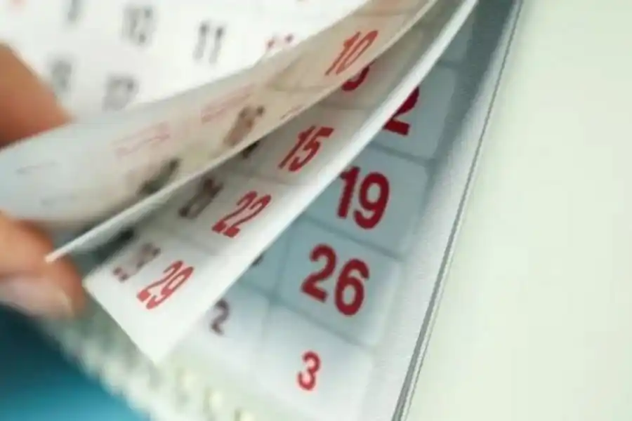 Feriado del lunes 24 de abril: quiénes tendrán un fin de semana largo