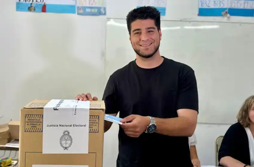 Votó Agustín Pellegrini: "Un domingo para hacer historia"