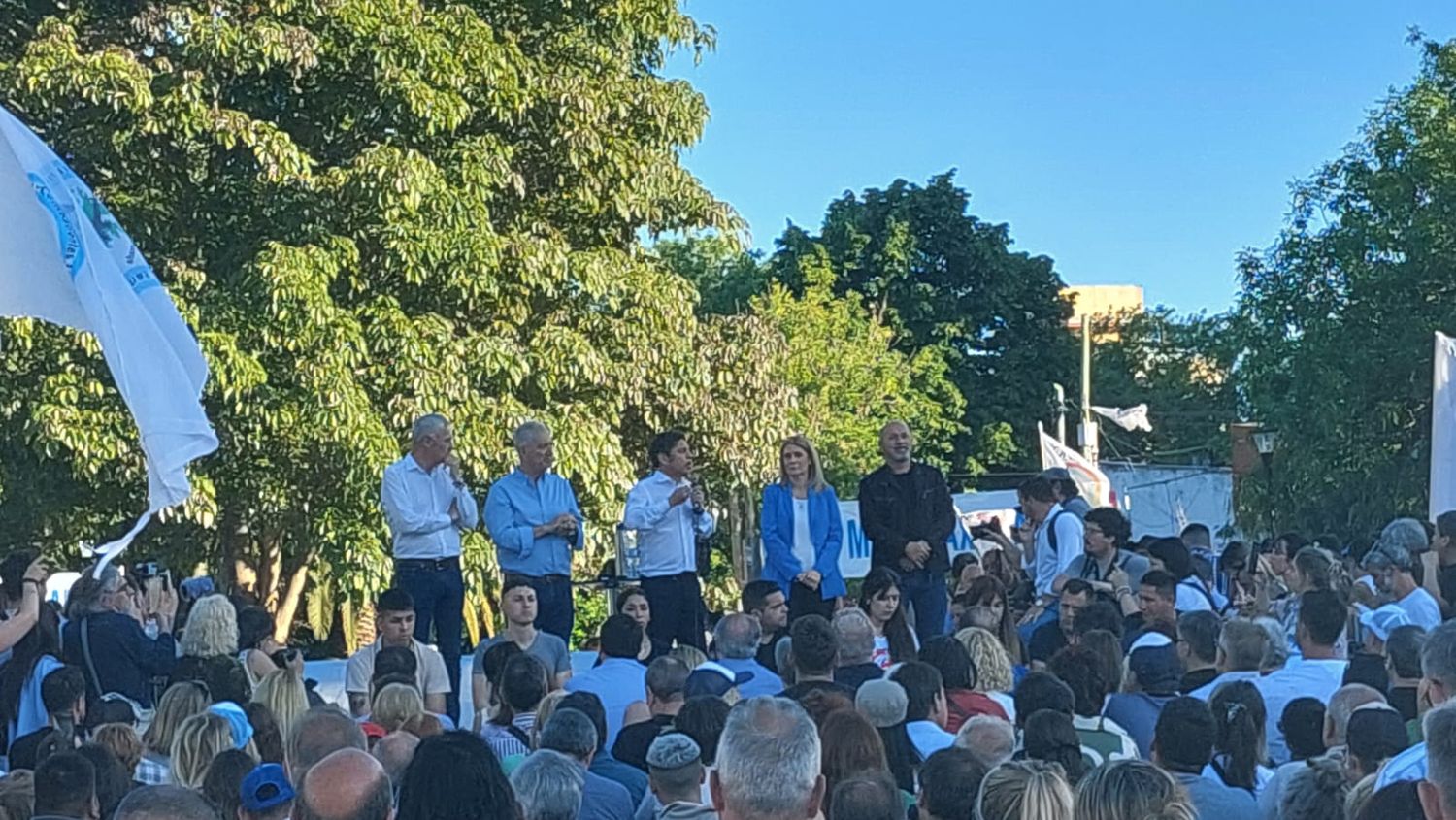 Kicillof en La Plata apoyó a Massa: "El futuro que imaginamos tiene sentido con un triunfo a nivel nacional"