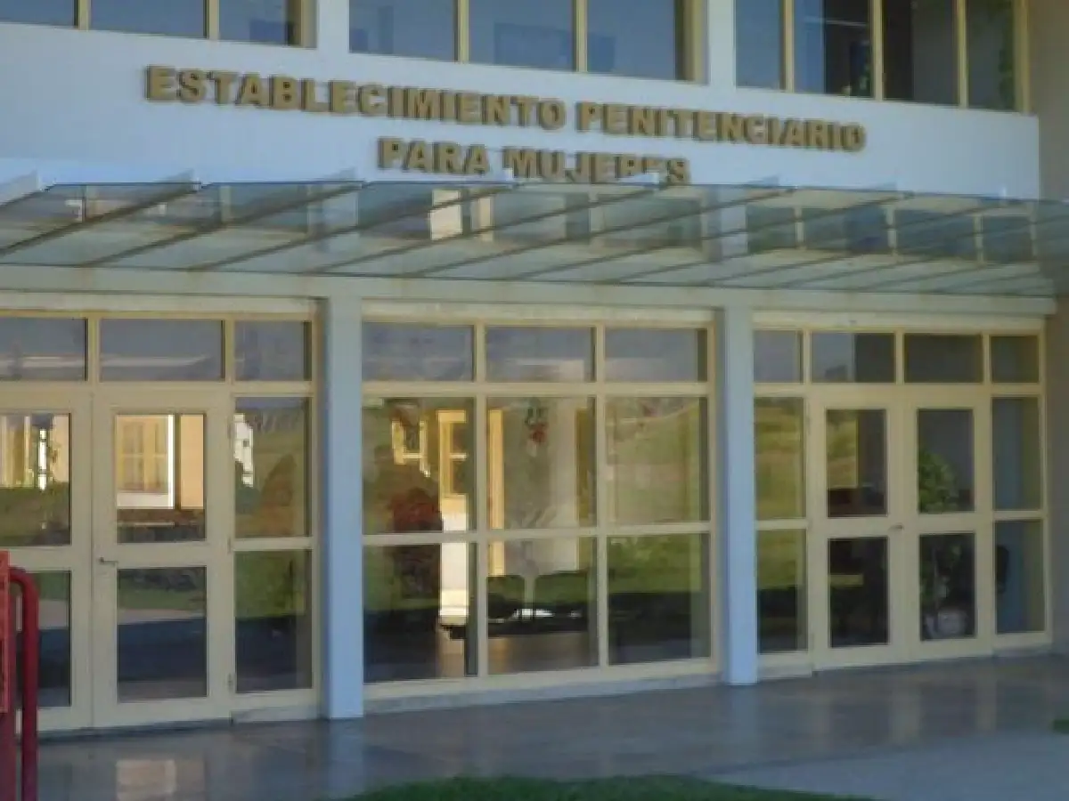 La muerte de una reclusa derivó en una refriega en Bouwer