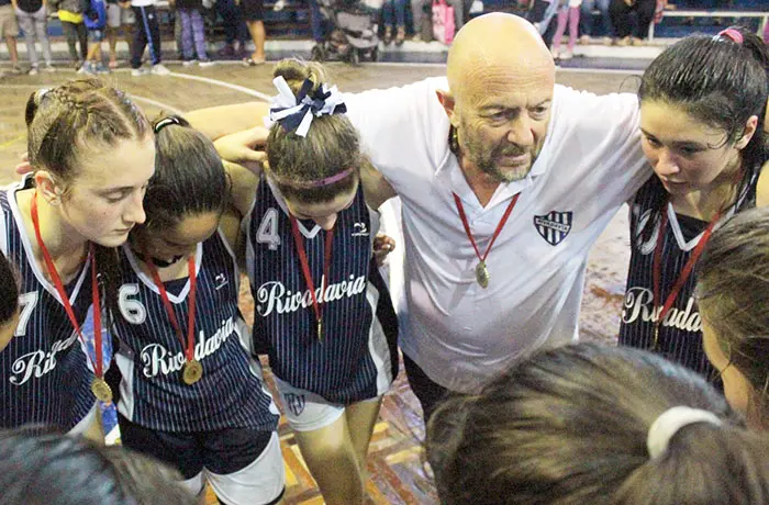 El basquet femenino de Rivadavia apuesta por todos los frentes
