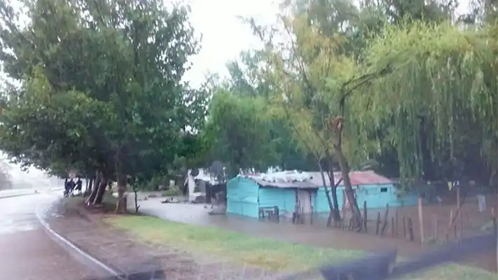 Asisten a familias damnificadas por el temporal en Concepción del Uruguay   