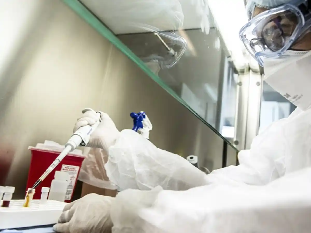 Coronavirus: ascienden a 105 los muertos y a 2.443 los infectados en el país