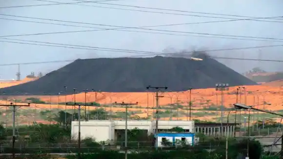 ADIVINEN DE QUIÉN es la empresa que ayuda a Pdvsa a evadir las sanciones y vender el carbón de coque