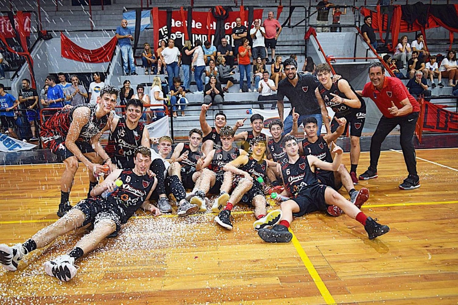 Olimpia BBC campeón invicto en la categoría U17