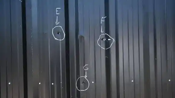 Dos muertos y tres heridos en la puerta de un cantobar