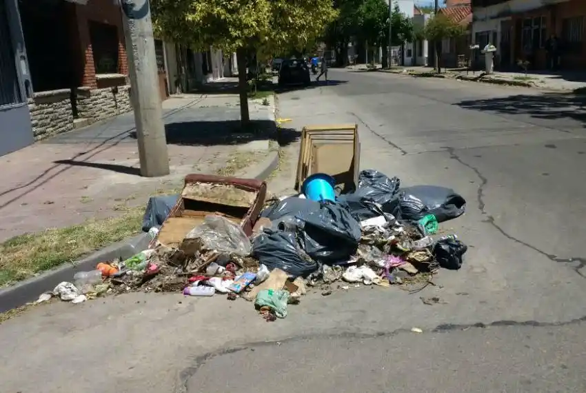 "Arroyo debe ponerse los pantalones largos y recibirse de Intendente"