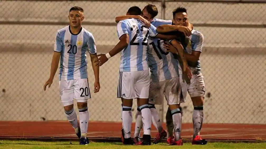 El Sub 20 rescató un punto en el debut