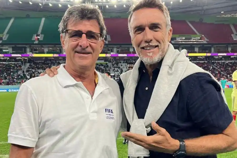 Reunión de ídolos nacionales: Batistuta le pidió una foto a Kempes