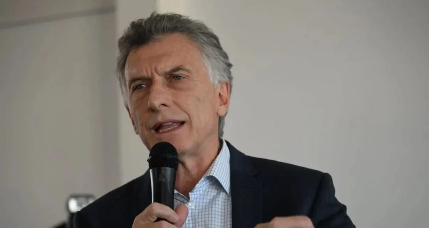 Macri se refirió a un posible encuentro con Cristina Kirchner: “Con la Constitución sobre la mesa, sí”