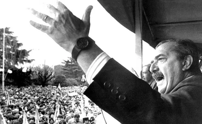 La lección de Alfonsín: trabajó en hacer hombres, porque en vida tuvo el gozo de serlo