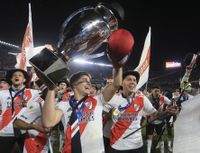 Con una goleada ante sus hinchas, River cristalizó una consagración largamente anunciada