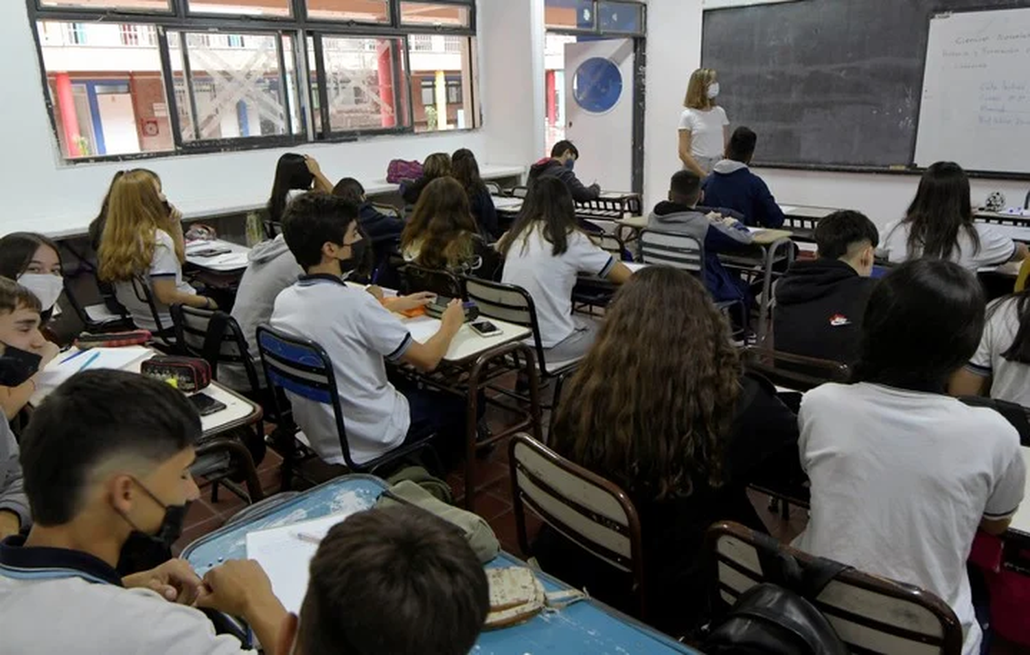 Vuelta a clases en la Provincia: A la escuela hasta después de Navidad