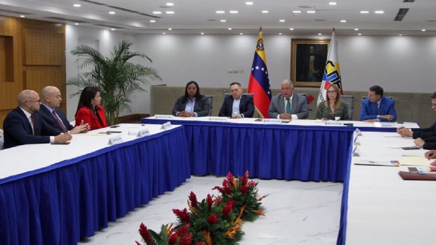 El CNE INCORPORA a nuevos rectores: Conrado Pérez y Aura Rosa Hernández forman parte del directorio