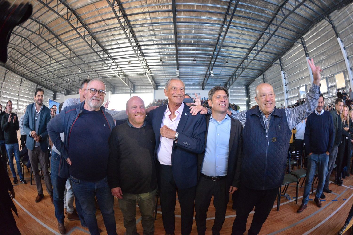 Kicillof participó en Santa Clara de un homenaje al intendente Juan de Jesús