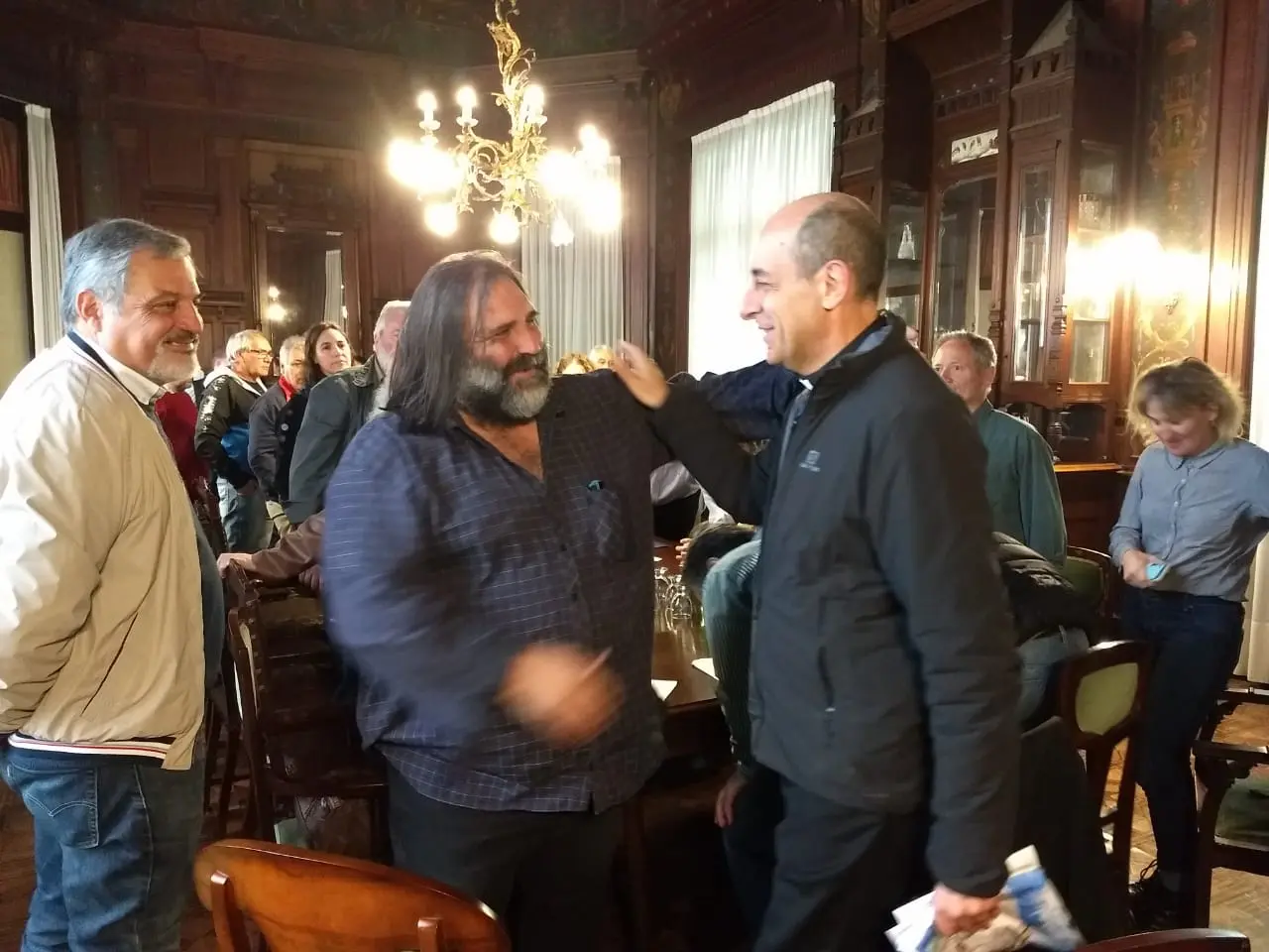 Arzobispo de La Plata recibió documento sobre un "acuerdo multisectorial" entre gremios y empresarios