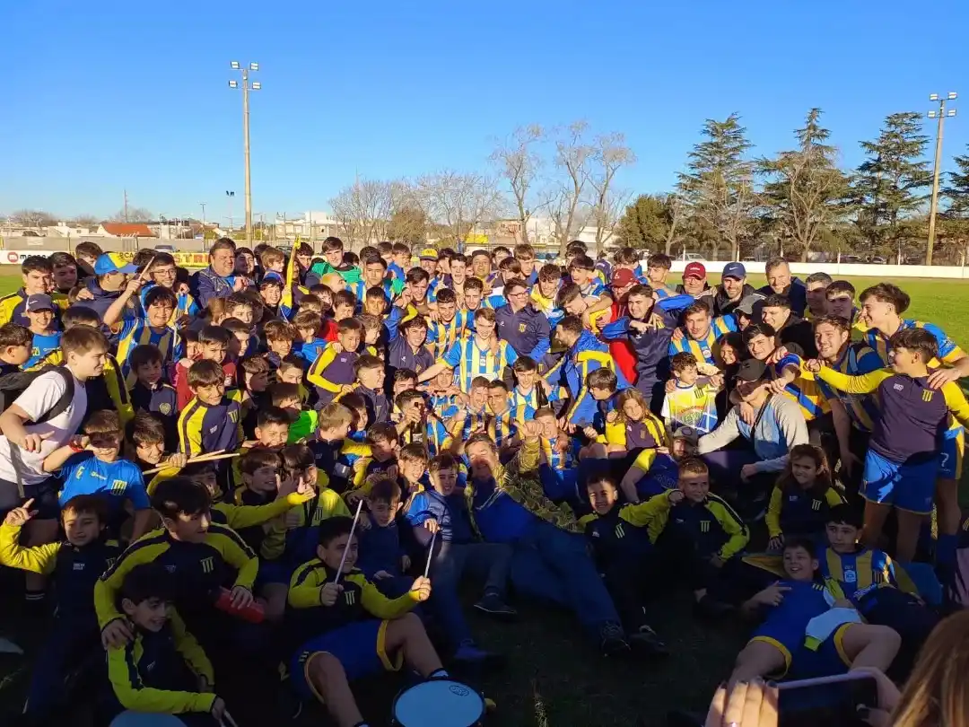 La Fiebre vuelve a Primera. Fotos: Martín Ramells.