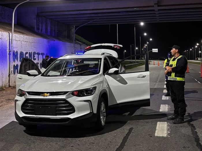 Operativo en RN34: detuvieron a un conductor con una gran cantidad de drogas sintéticas en Angélica - 1