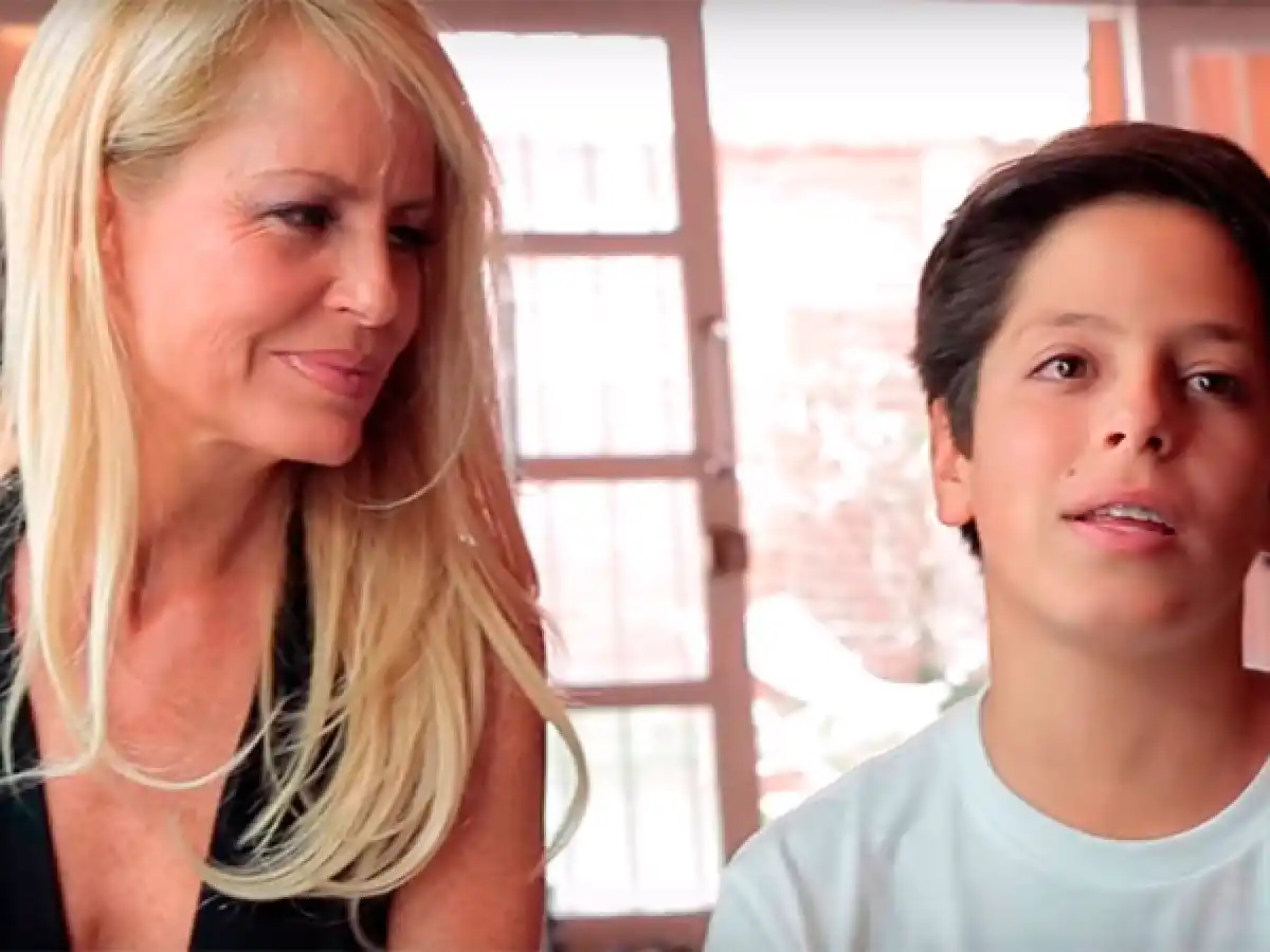 Operaron en Chile a Máximo Menem para extirparle un tumor cerebral