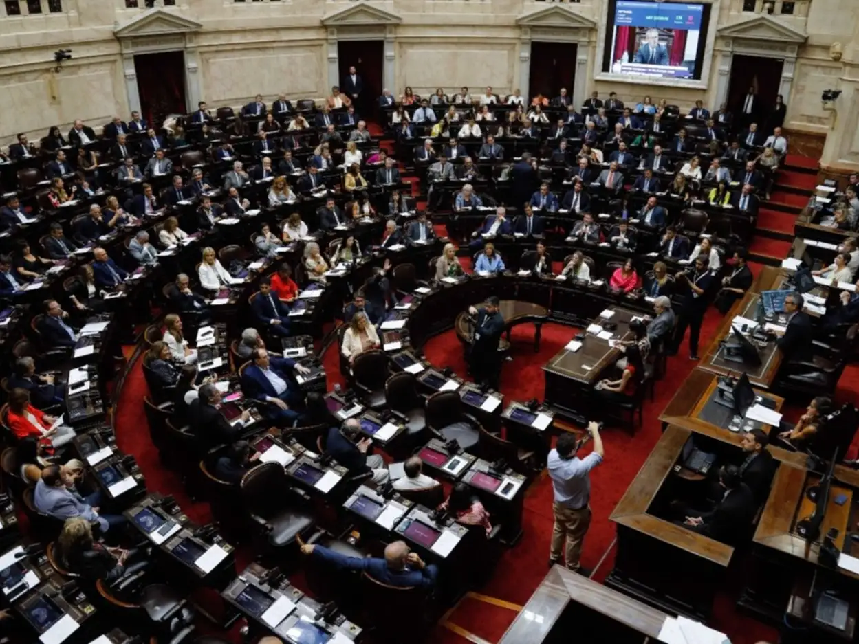 La iniciativa obtuvo 158 votos afirmativos, 75 negativos y 5 abstenciones.