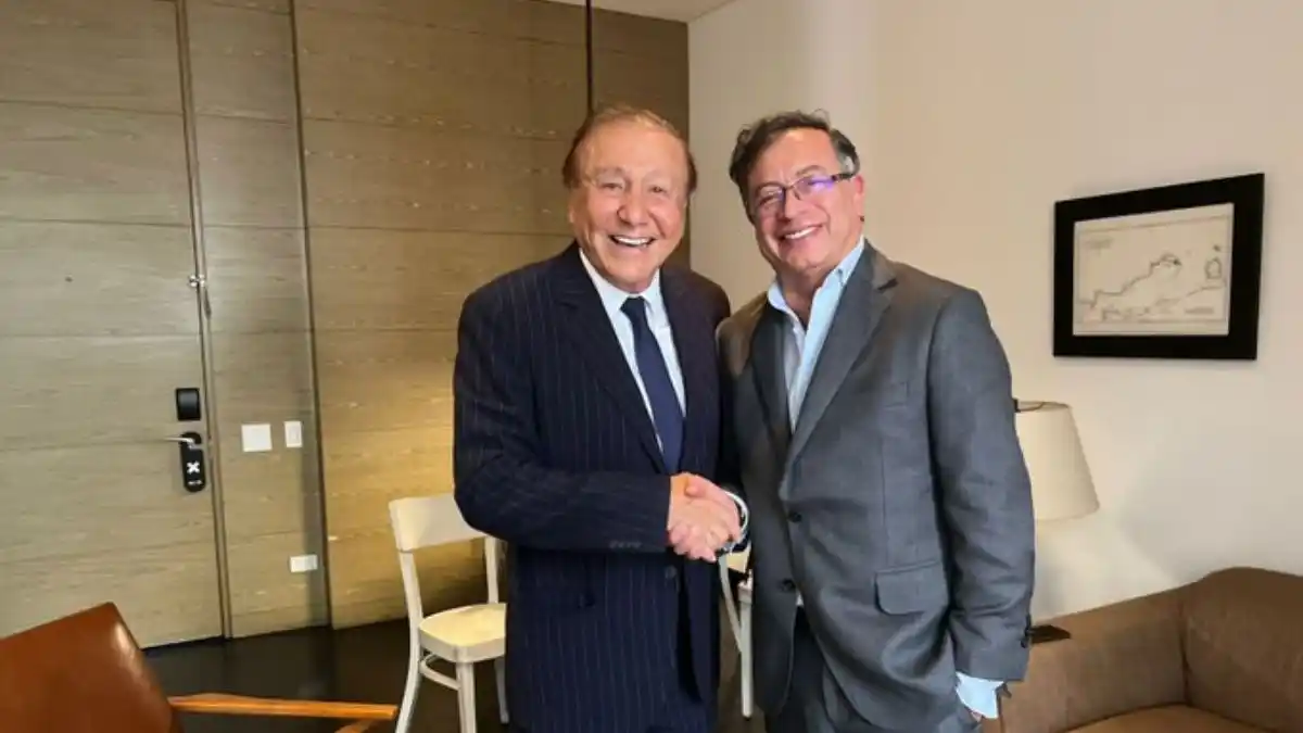 ¡EMPEZÓ EL CAMBIO! Petro y Rodolfo Hernández se reunieron: hubo abrazo y apretón de manos