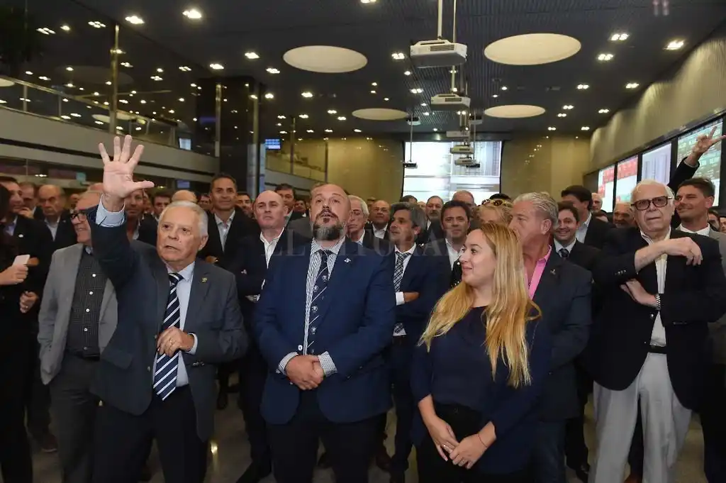 Remate récord: el primer lote de soja se vendió en 27.500 pesos