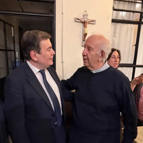 Visita. Gerardo Zamora estuvo en la Pastoral Social De la Iglesia en Buenos Aires.