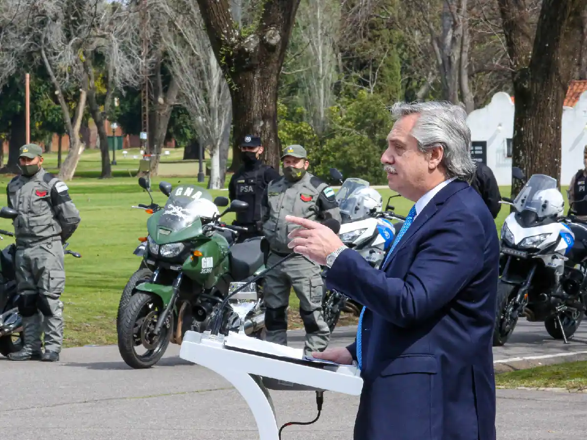 Alberto Fernández: "Cuando termine la pandemia va a haber un banderazo de la gente de bien"