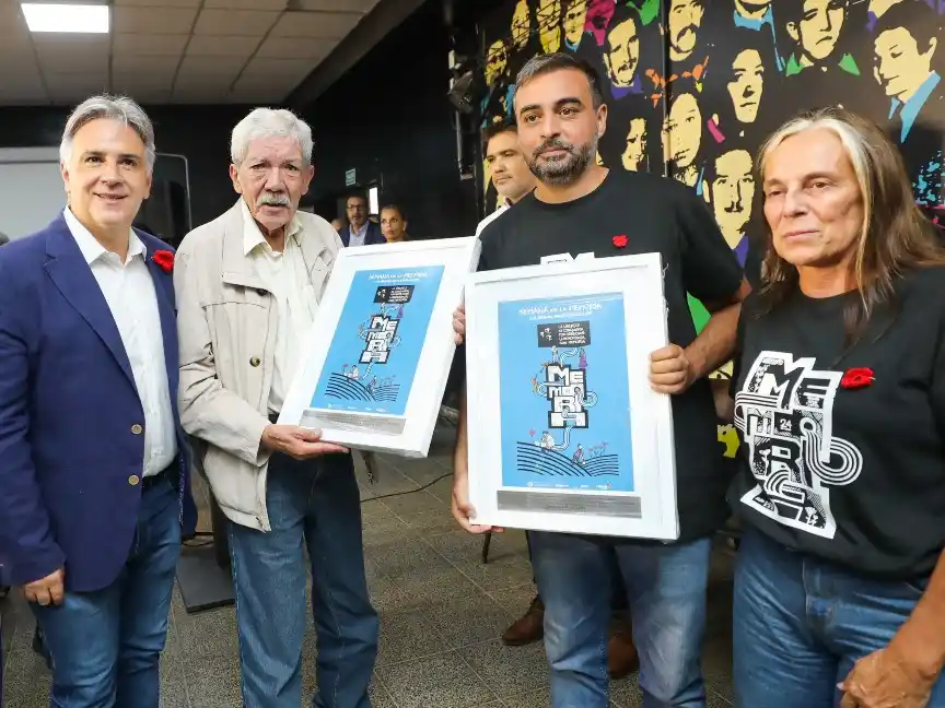 Llaryora inauguró el Foro de la Democracia en Campo de la Ribera