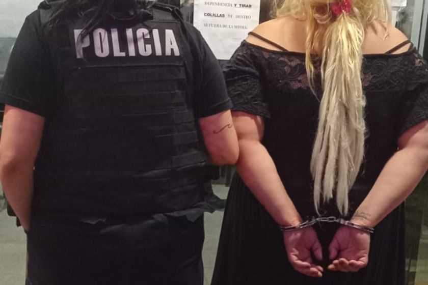 Detenida.