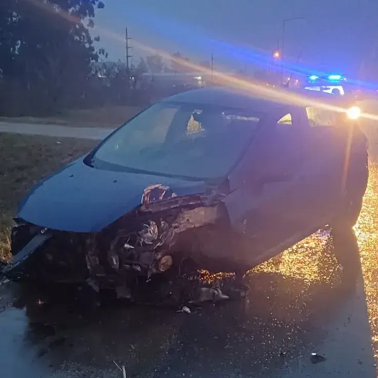 Siniestro vial en la Autovía Artigas: colisión entre un camión y un automóvil