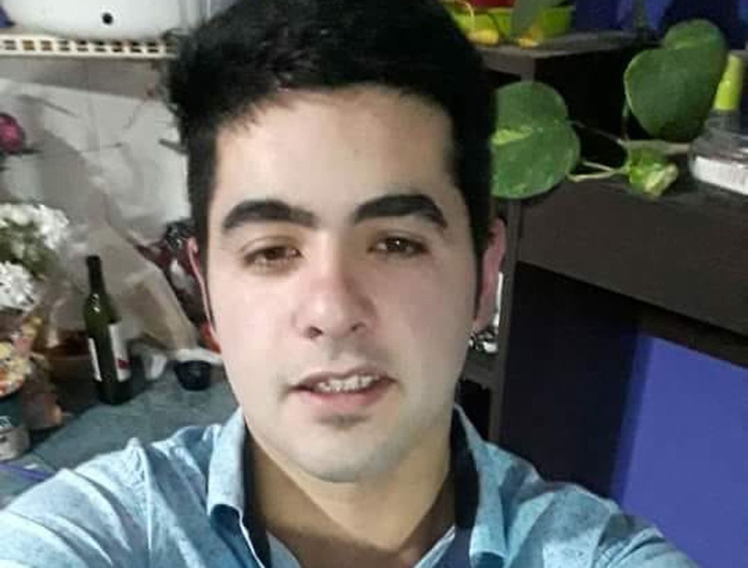 Sigue grave el motociclista que chocó con un camión estacionado