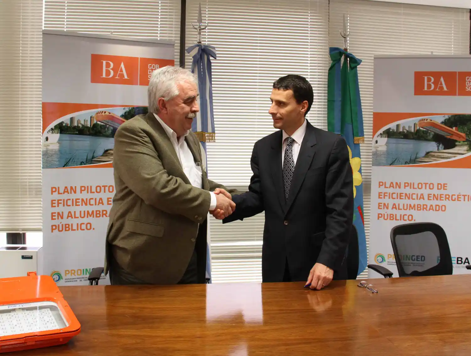 Instalarán luminarias led en Saavedra 