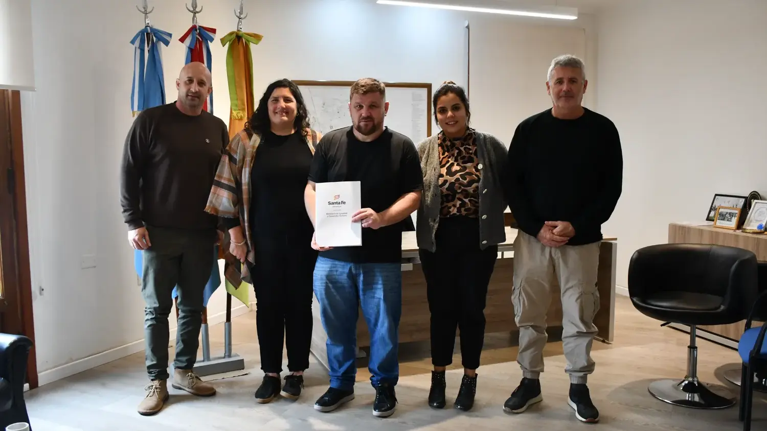 Sunchales: Pinotti firmó un convenio para fortalecer actividades destinadas a personas mayores