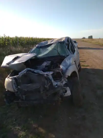 El Director de Turismo de Tres Arroyos volcó con su vehículo y se salvó de milagro