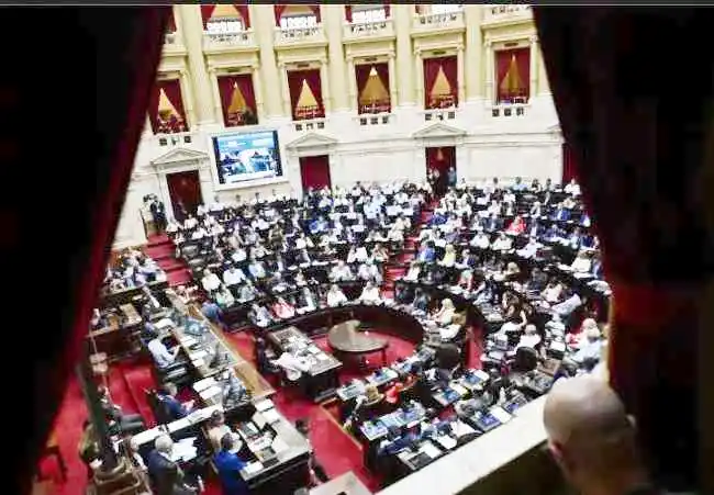 Diputados: dos llamados al recinto para debatir
jubilaciones y financiamiento universitario