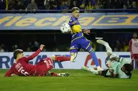 Boca dejó pasar una buena chance de acercarse al líder.