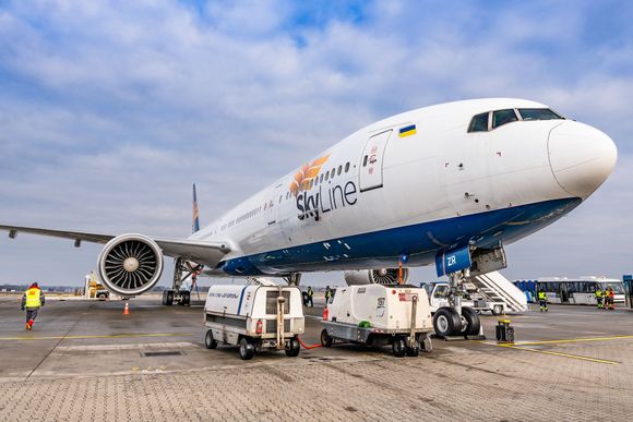 Una aerolínea europea vuelve a volar a República Dominicana con un Boeing 777 que estaba atrapado en Ucrania