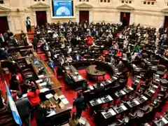 La oposición de Diputados busca firmar el dictamen para limitar el uso de los DNU