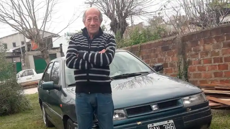 Buscan a un hombre de 72 años que salió de su casa y desapareció