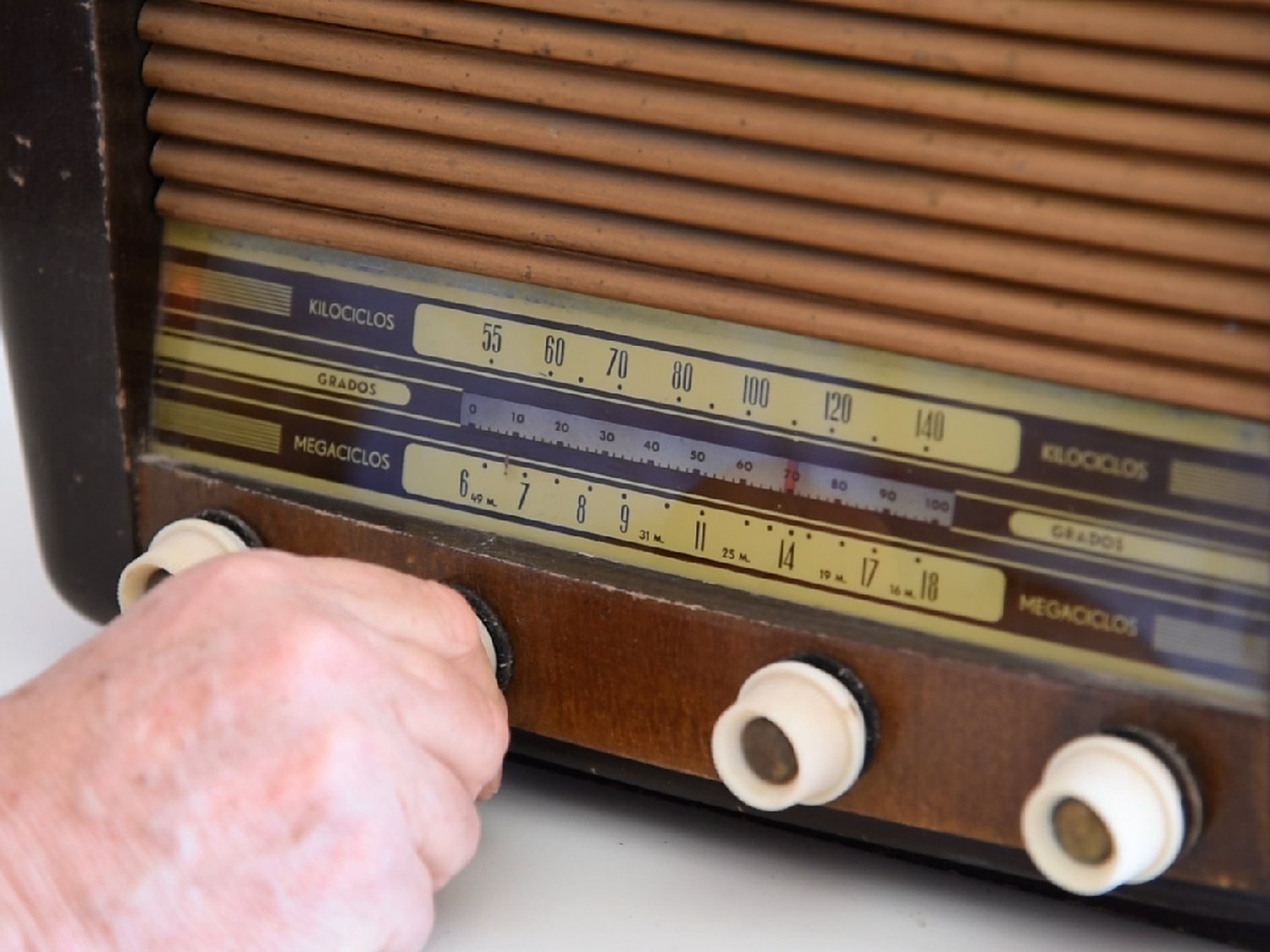 Aquellos años locos donde nació la primera radio local