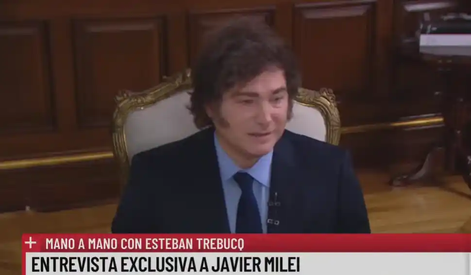 Milei en una entrevista con Esteban Trebuq