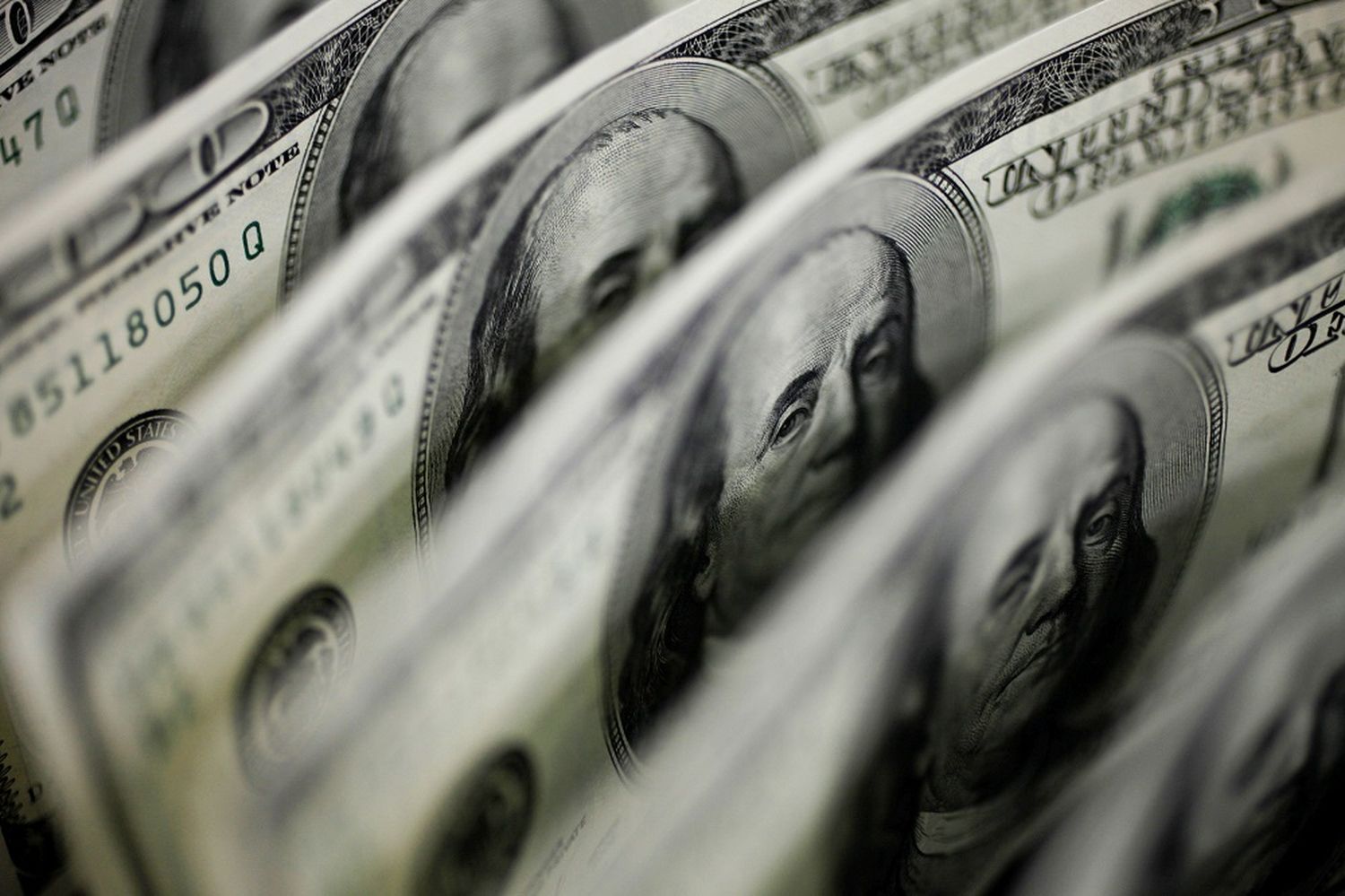 El Wall Street Journal advirtió sobre un posible colapso del peso argentino