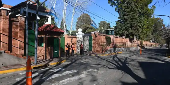 Tensión: una amenaza de bomba en Olivos obligó a desplegar un operativo especial