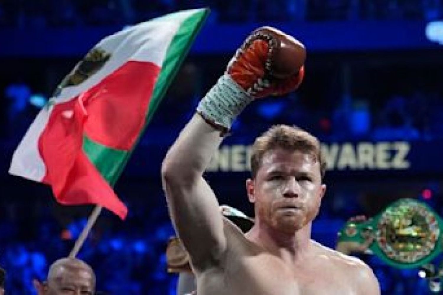 Canelo Álvarez sigue como el mejor de los supermedianos