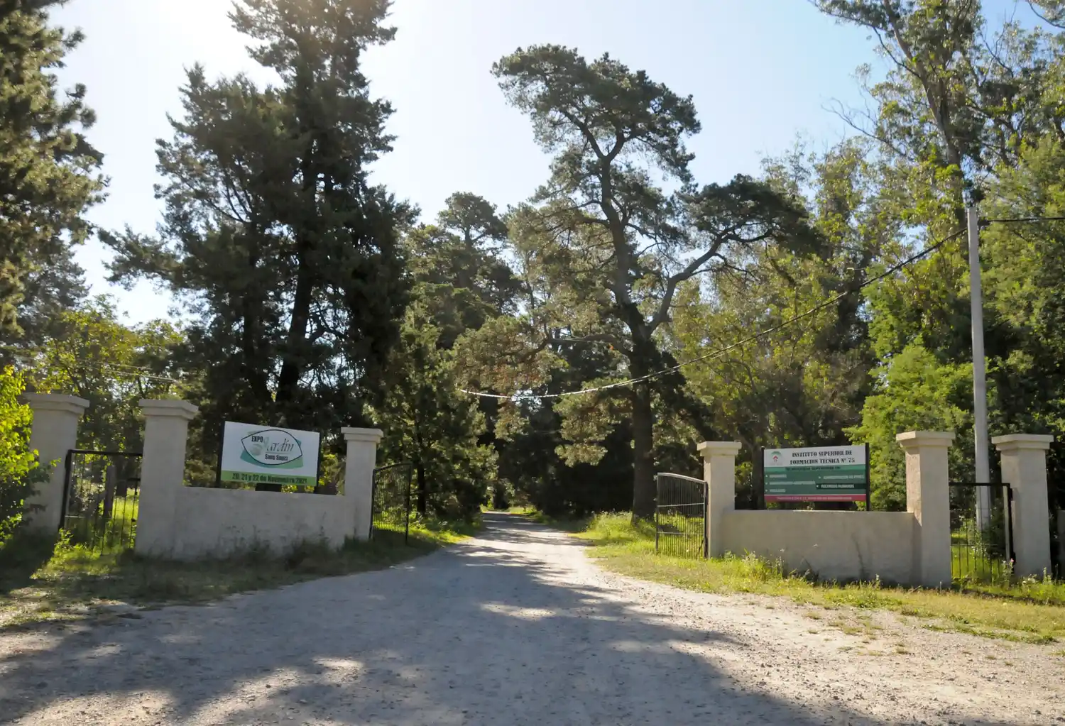 El secretario Luciano Scatolini junto al diputado nacional Rogelio Iparraguirre.