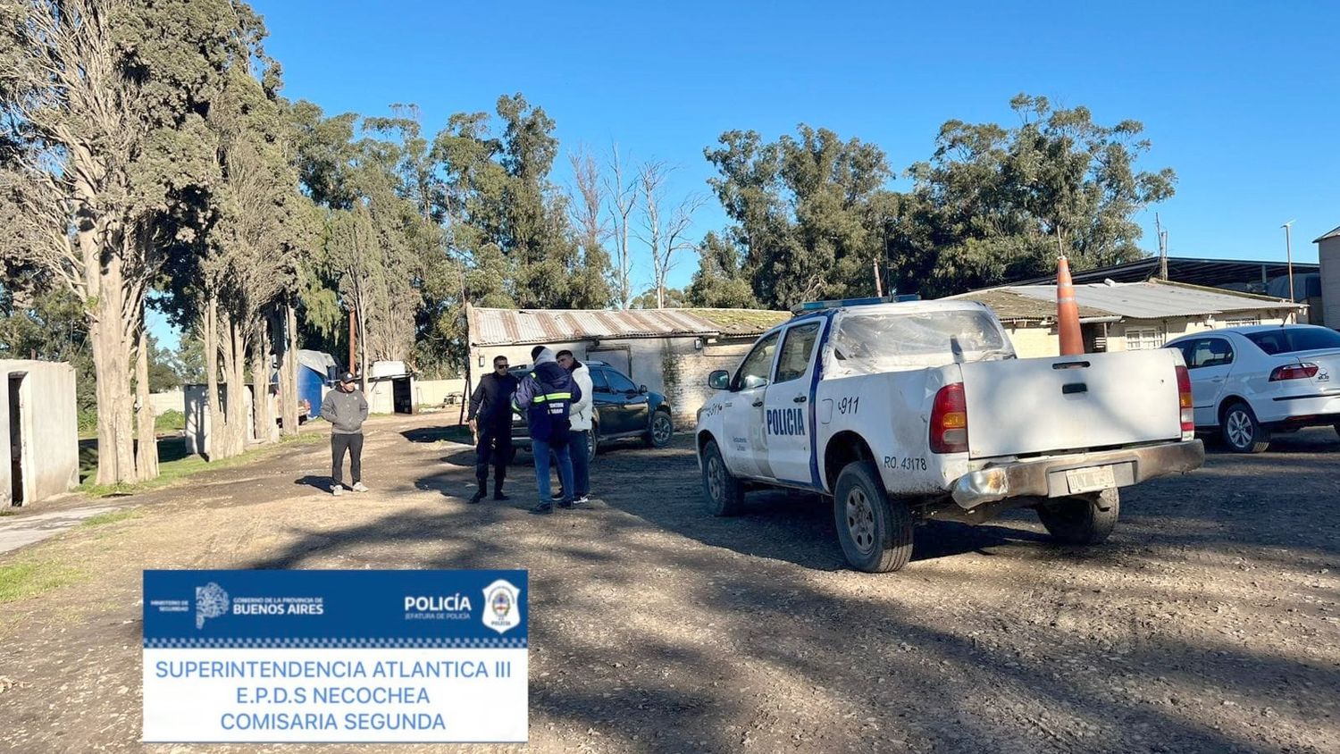 Policías. Y agentes comunales desarrollaron procedimientos en sectores de Quequén